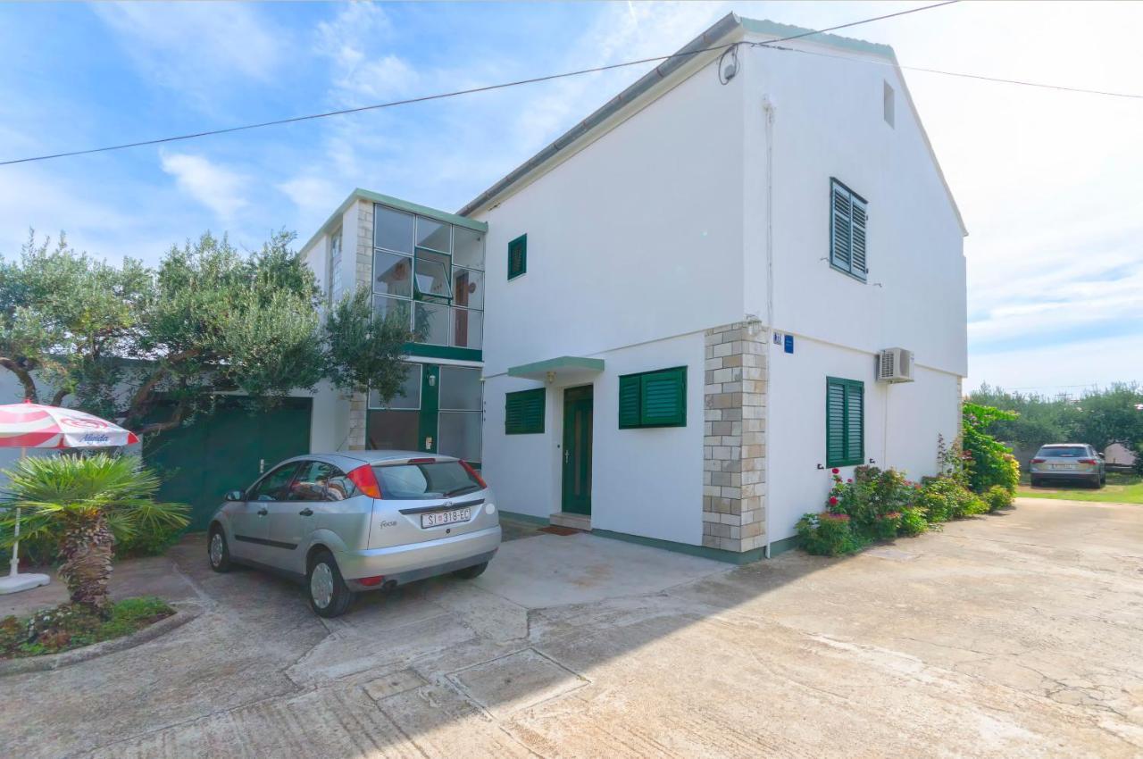 Apartments Secret Garden Vodice Eksteriør bilde